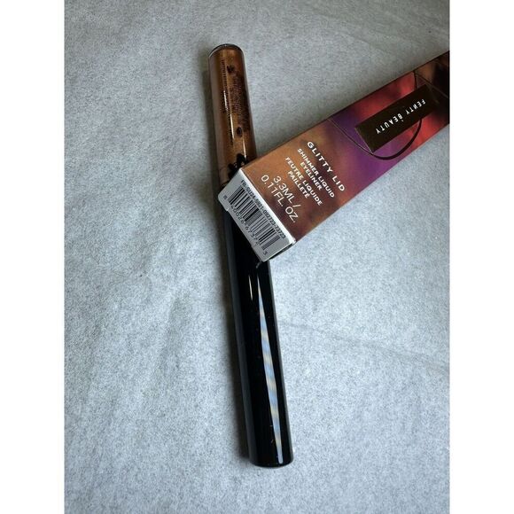 Fenty Beauty by Rihanna Glitty Lid Shimmer Liquid Eyeliner Color: Ritzy Rose - r - Picture 5 of 5